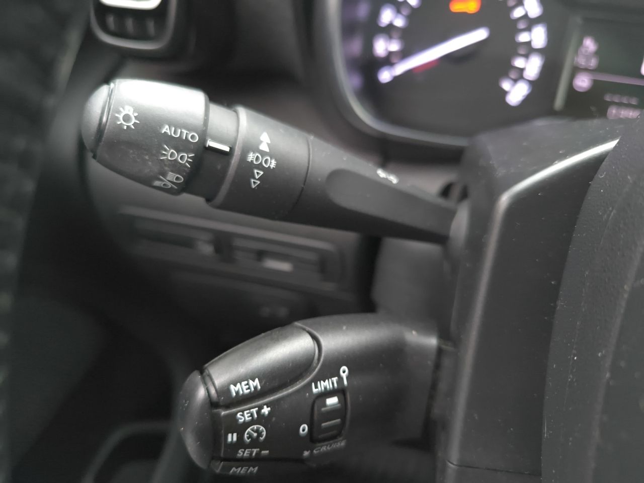 Citroën C3 Aircross BLUE HDI 110 CV SHINE PACK  - Foto 2