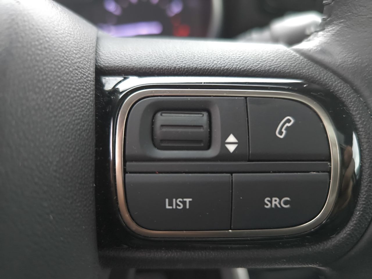 Citroën C3 Aircross BLUE HDI 110 CV SHINE PACK  - Foto 2