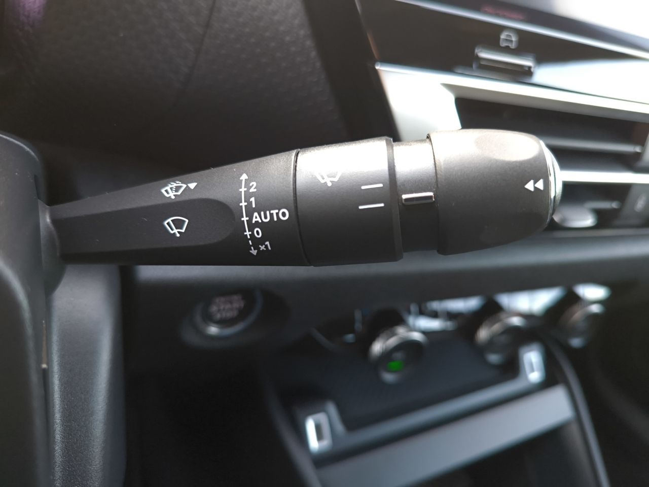 Citroën C4 PURE TECH 130 CV FEEL PACK  - Foto 2