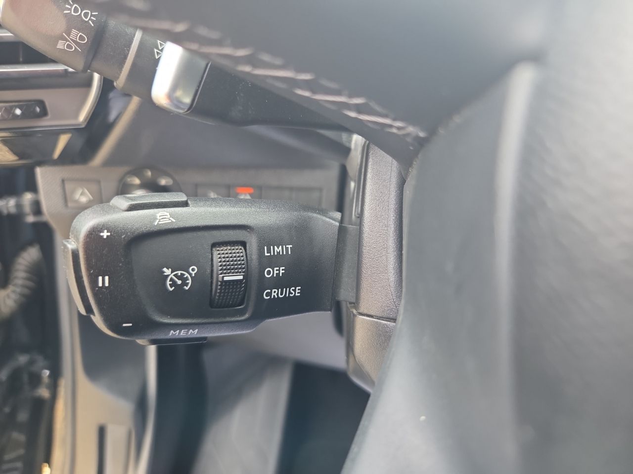 DS DS 7 BLUE HDI 130 CV AUT SO CHIC - Foto 2