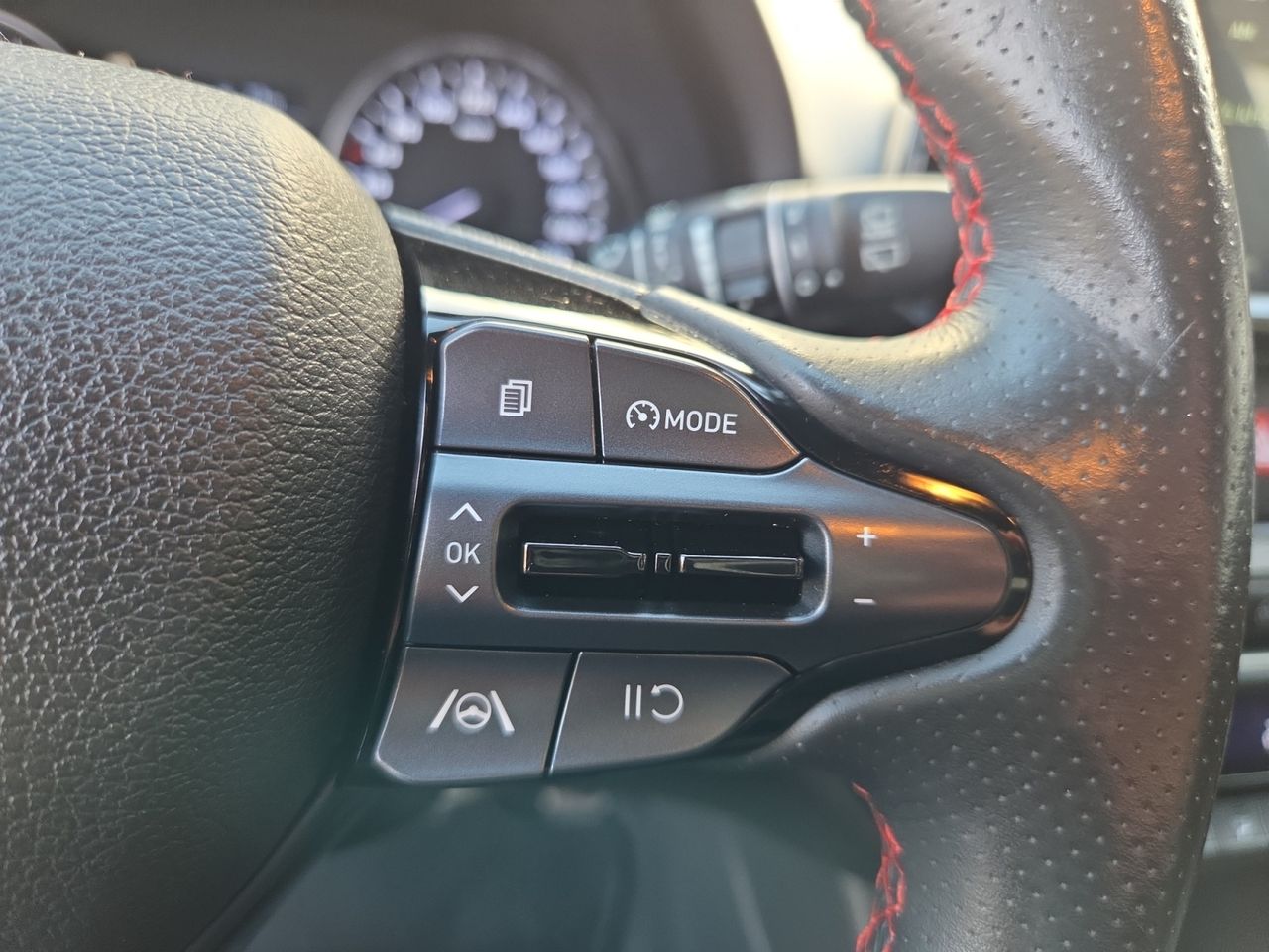 Hyundai i30 1.0 TGDI N LINE 30 ANIVERSARIO 120 CV - Foto 2