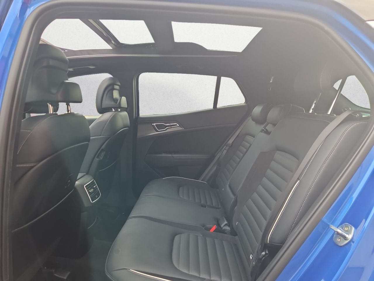 Kia Sportage 1.6 T GDI  HEV 171 KW 230 CV GT LINE 4X2 - Foto 2