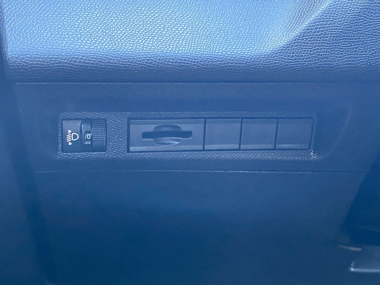 Peugeot 308 SW ALLURE BLUE HDI 130 CV EAT8 - Foto 2