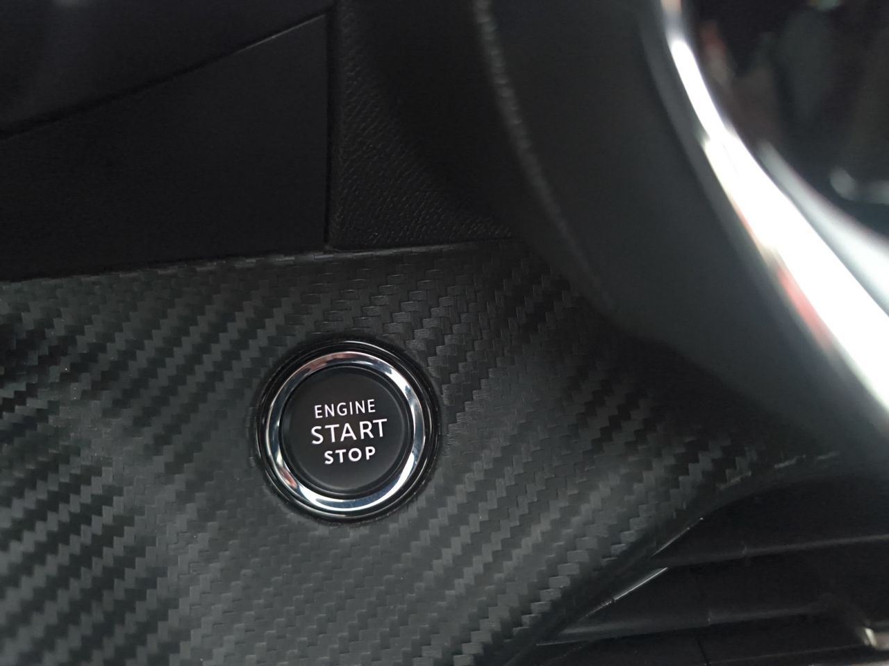 Peugeot 2008 GT LINE BLUE HDI 130 CV EAT8 - Foto 2