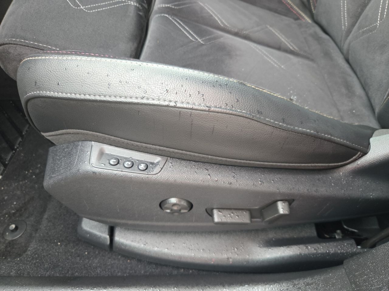 DS DS 7 Crossback DS 7 E TENSE 4X4 300 PERFORMANCE LINE - Foto 2