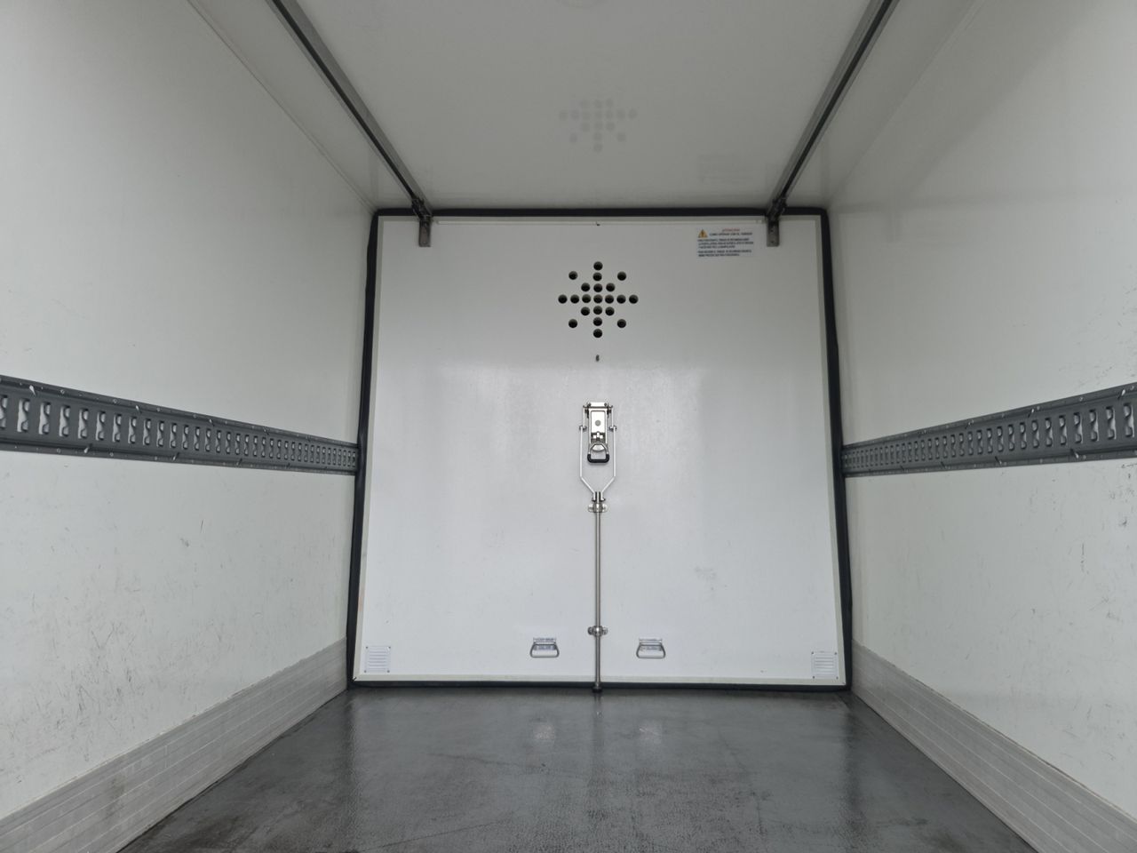 Mercedes Sprinter 514 CDI MEDIO 5.0 T+ CAJA FRIGORIFICA CON EQUIPO FRIO HWASUNG HT 500 - Foto 2