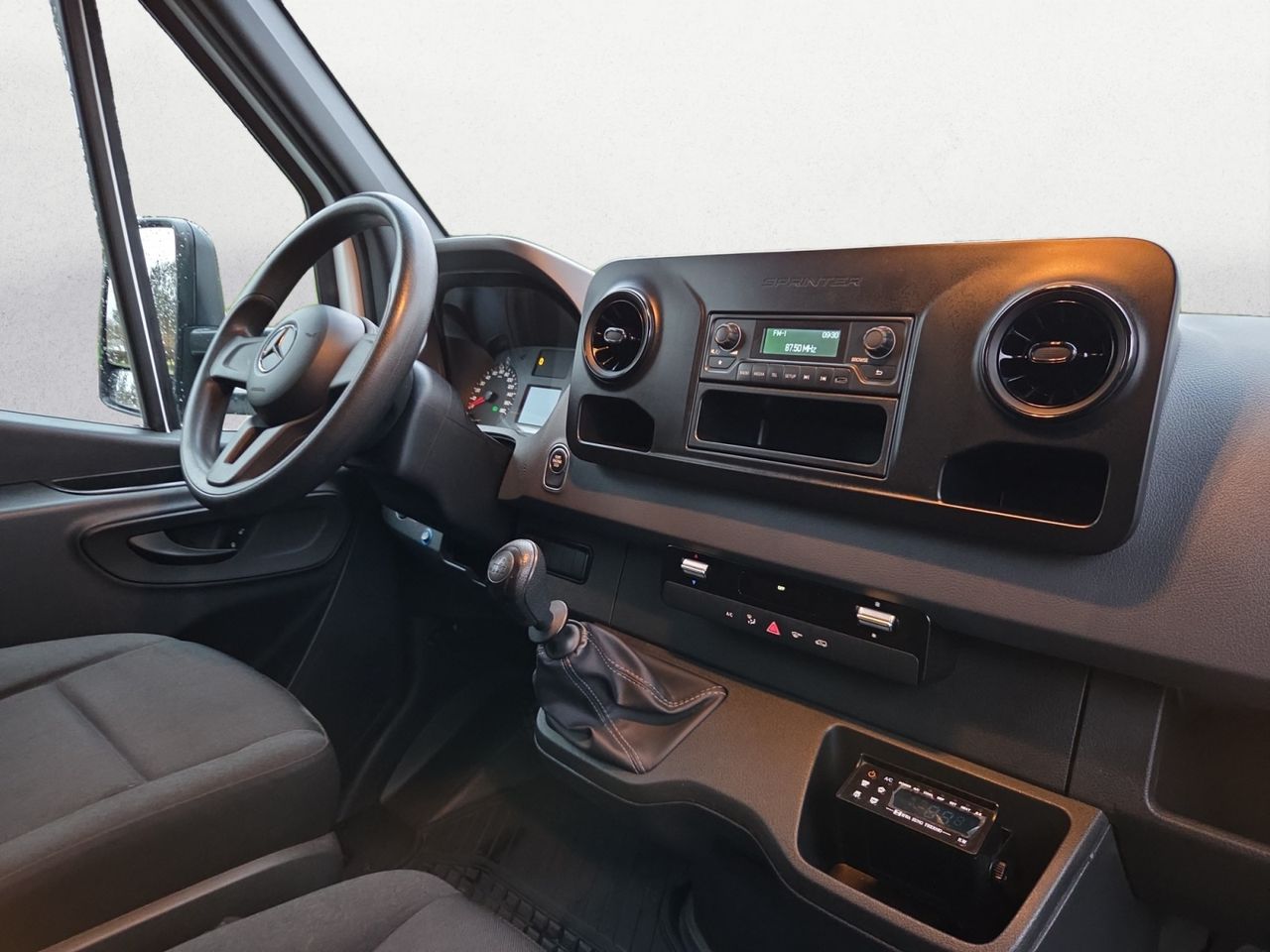 Mercedes Sprinter 514 CDI MEDIO 5.0 T+ CAJA FRIGORIFICA CON EQUIPO FRIO HWASUNG HT 500 - Foto 2