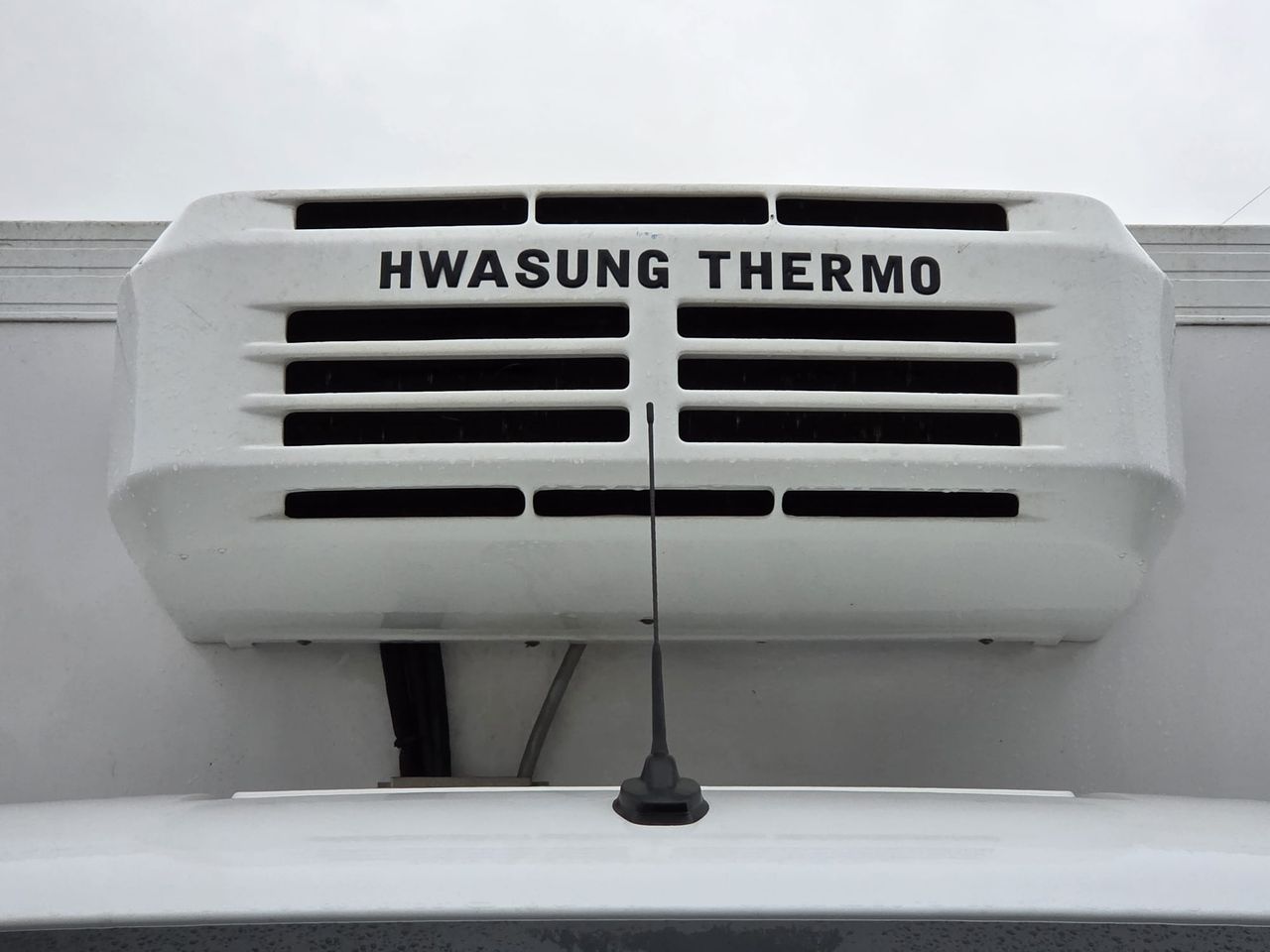 Mercedes Sprinter 514 CDI MEDIO 5.0 T+ CAJA FRIGORIFICA CON EQUIPO FRIO HWASUNG HT 500 - Foto 2