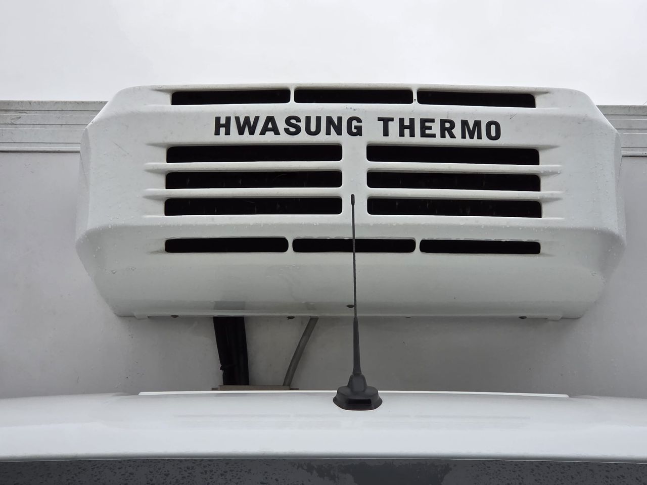 Mercedes Sprinter 514 CDI MEDIO 5.0 T+ CAJA FRIGORIFICA CON EQUIPO FRIO HWASUNG HT 500 - Foto 2