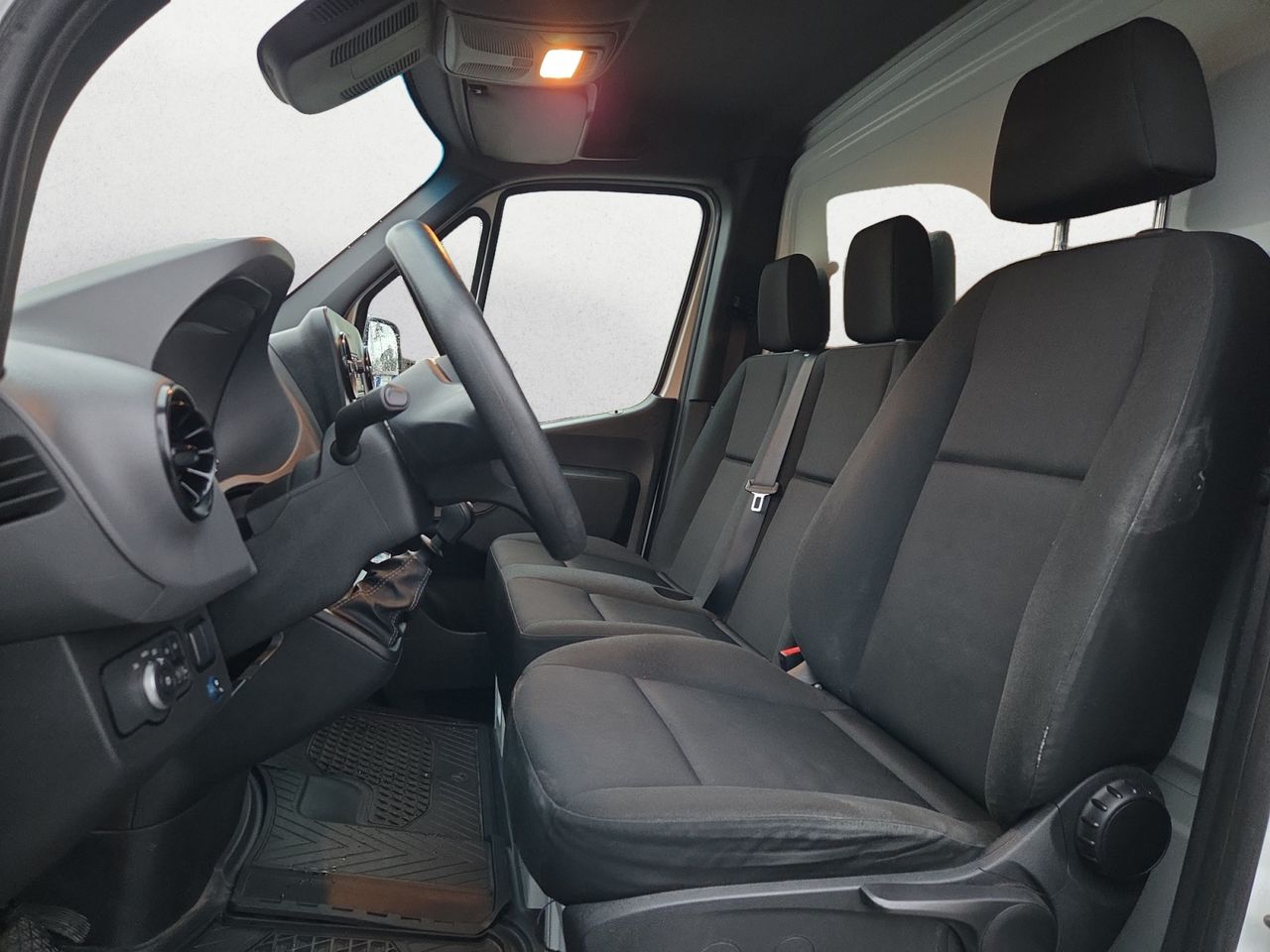 Mercedes Sprinter 514 CDI MEDIO 5.0 T+ CAJA FRIGORIFICA CON EQUIPO FRIO HWASUNG HT 500 - Foto 2