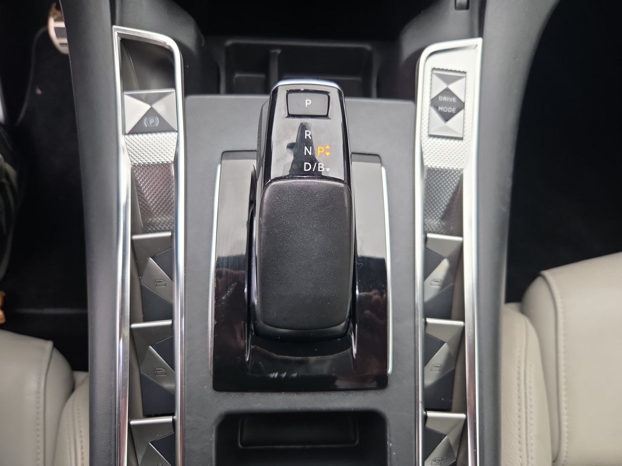 DS DS 7 Crossback E TENSE 225 LIGNE NOIRE - Foto 2