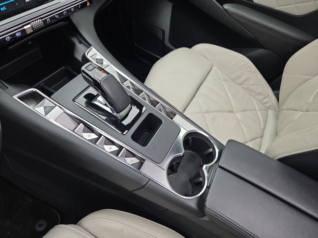 DS DS 7 Crossback E TENSE 225 LIGNE NOIRE - Foto 2