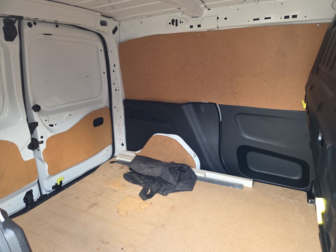 Peugeot Partner PRO STANDARD 600 KG BLUE HDI 100 CV - Foto 2