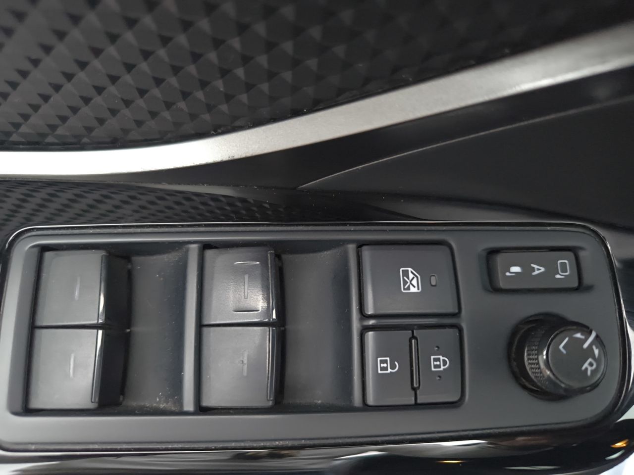 Toyota C-HR 1.8 125 H ADVANCE - Foto 2