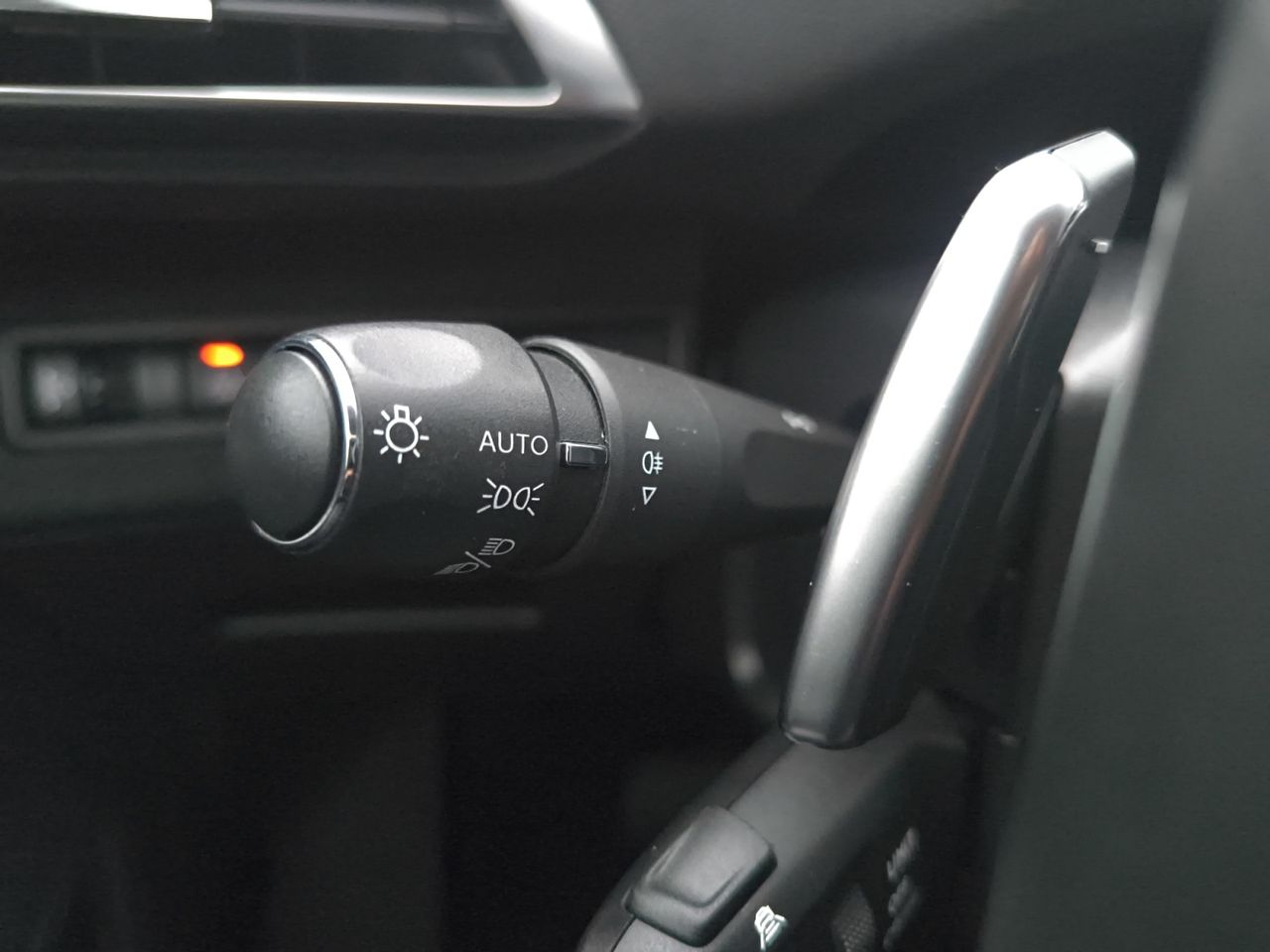 Peugeot 3008 Hybrid ALLURE PACK HYBRID 225 e EAT8 - Foto 2