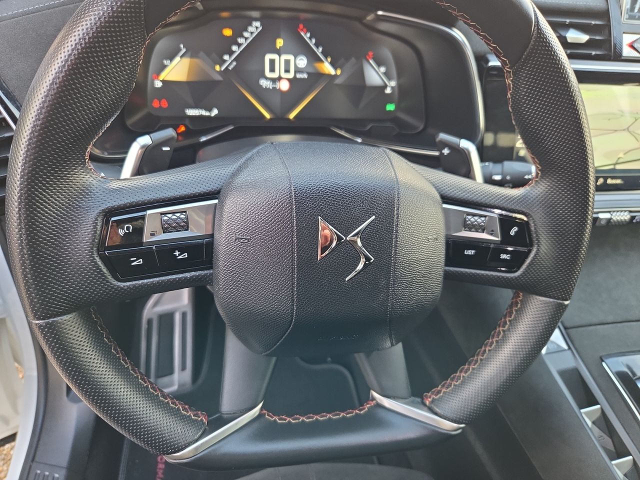DS DS 7 Crossback BLUE HDI 180 CV AUT PERFORMANCE - Foto 2