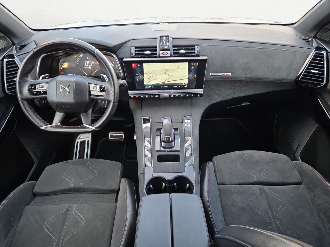 DS DS 7 Crossback BLUE HDI 180 CV AUT PERFORMANCE - Foto 2