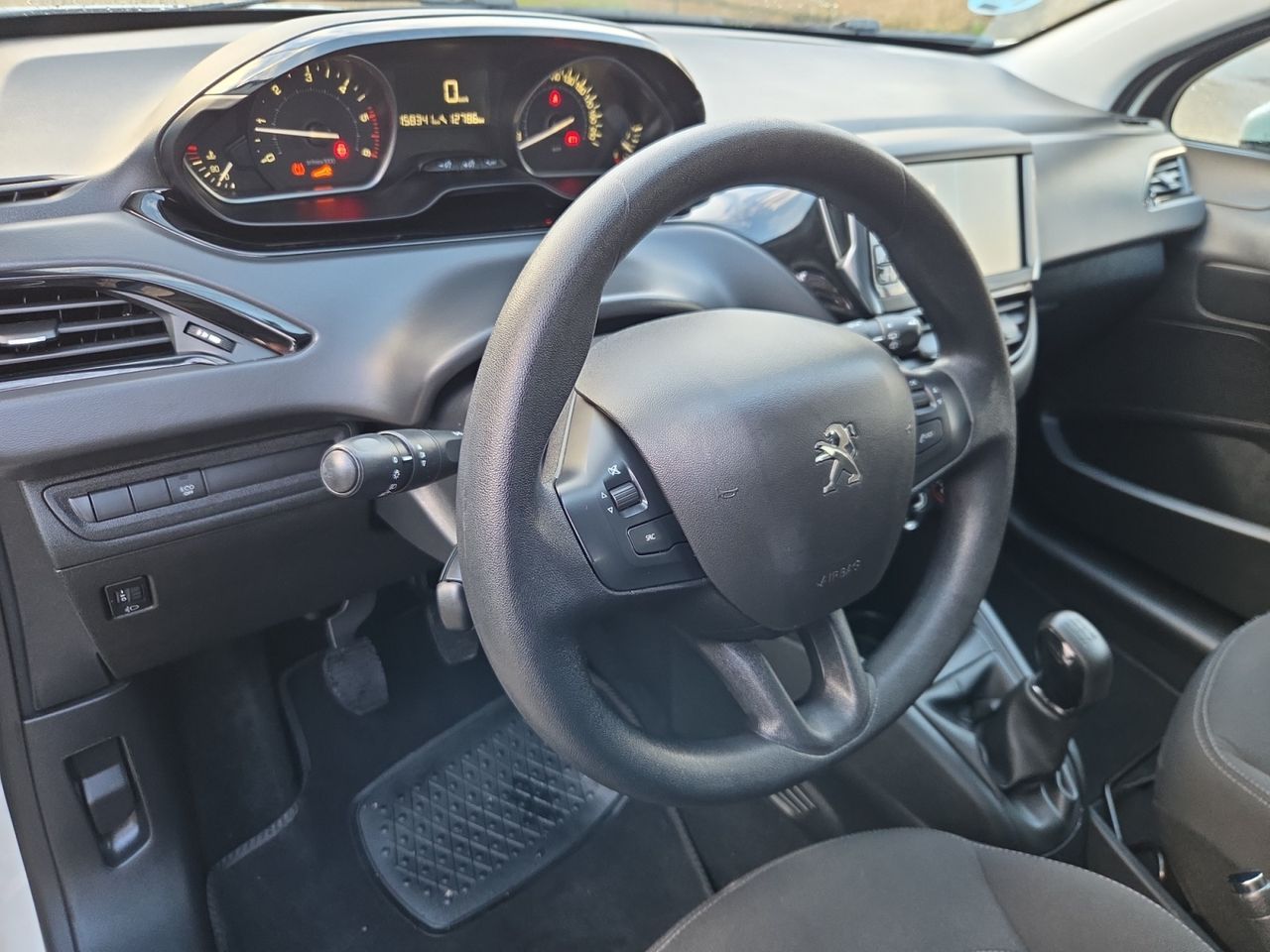 Peugeot 208 XAD ACTIVE BLUE HDI 100 CV - Foto 2