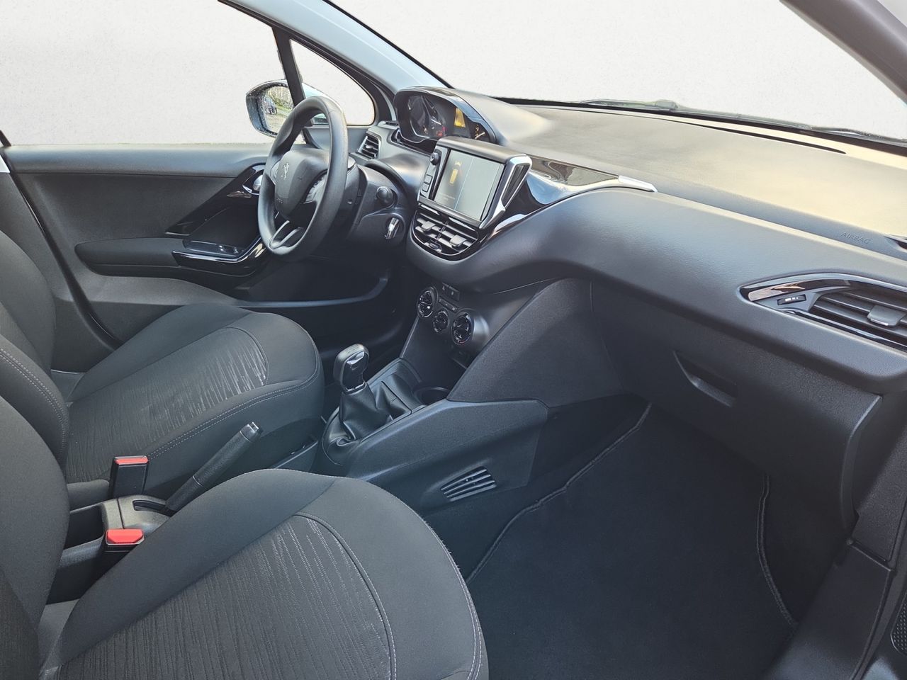 Peugeot 208 XAD ACTIVE BLUE HDI 100 CV - Foto 2