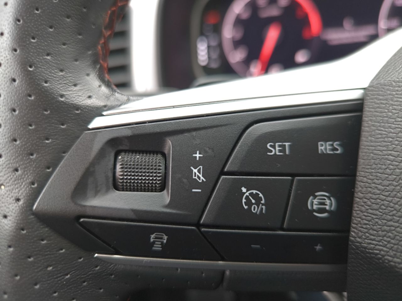 Seat Ateca 1.5 TSI 110 KW (150 CV) DSG-7 FR Special Edition - Foto 2