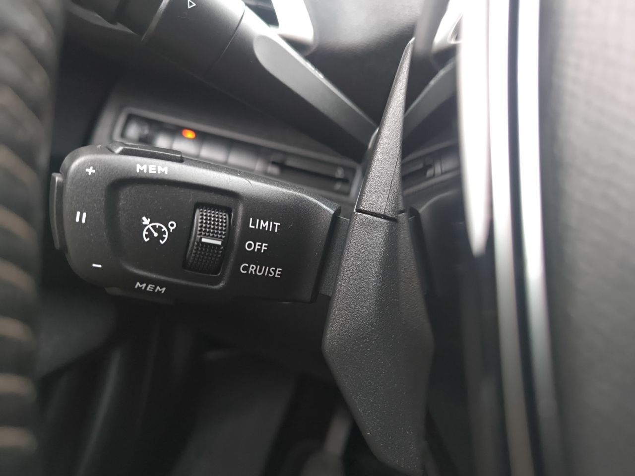 Peugeot 3008 ACTIVE PACK BLUE HDI 130 CV - Foto 2