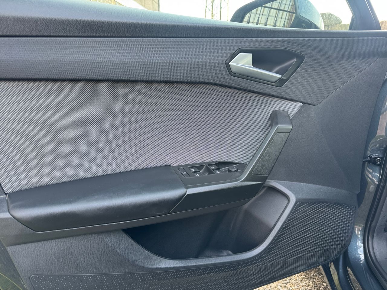 Seat Leon 1.5 TFSI STYLE XS 115 CV - Foto 2