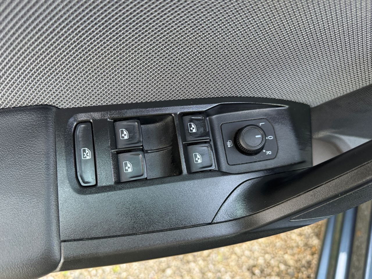 Seat Leon 1.5 TFSI STYLE XS 115 CV - Foto 2