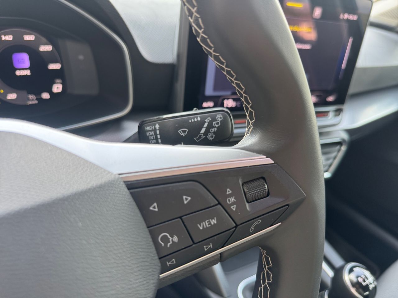 Seat Leon 1.5 TFSI STYLE XS 115 CV - Foto 2