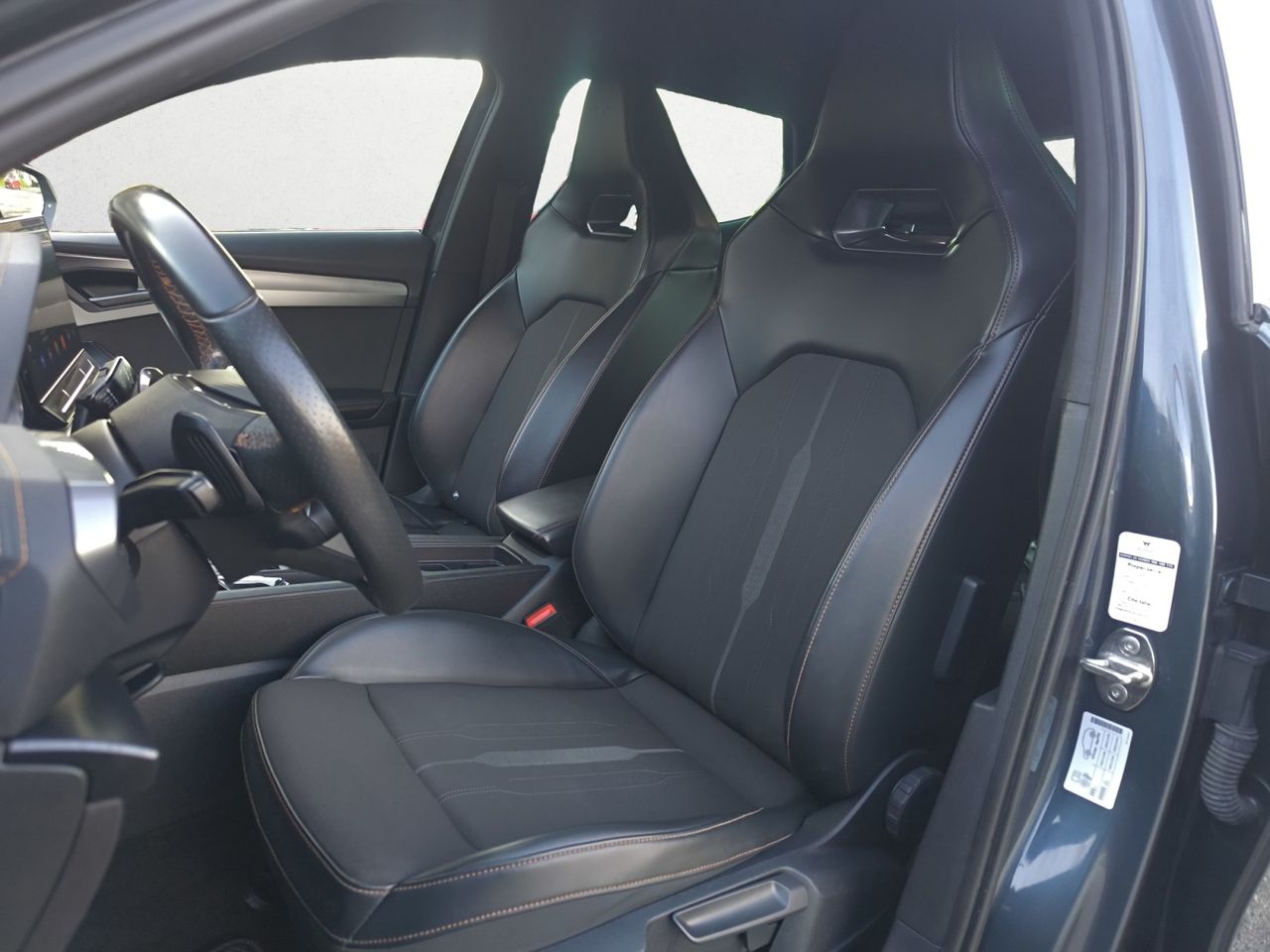 Cupra Formentor 1.4 e HYBRID 150 KW 204 CV DSG - Foto 2