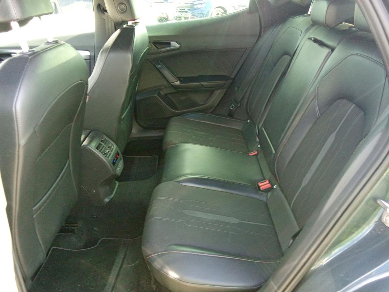 Cupra Formentor 1.4 e HYBRID 150 KW 204 CV DSG - Foto 2