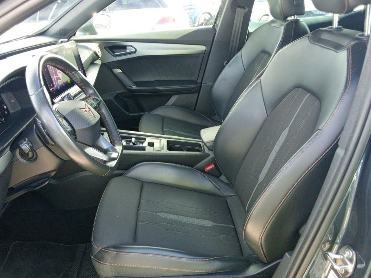 Cupra Formentor 1.4 e HYBRID 150 KW 204 CV DSG - Foto 2