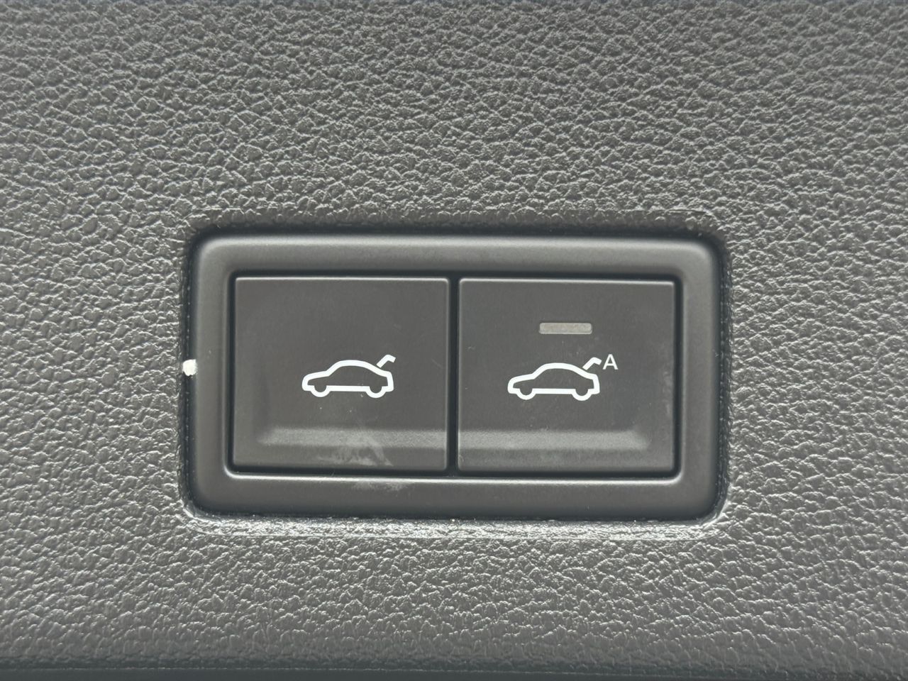 Volkswagen Touareg 3.0 TDI V6 R LINE TIPTRONIC 4 MOTION 231 CV - Foto 2