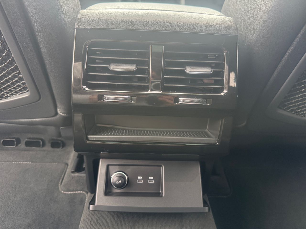 Volkswagen Touareg 3.0 TDI V6 R LINE TIPTRONIC 4 MOTION 231 CV - Foto 2