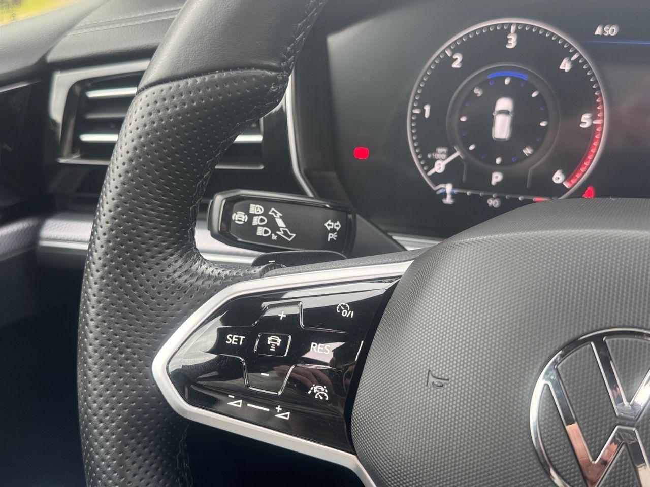 Volkswagen Touareg 3.0 TDI V6 R LINE TIPTRONIC 4 MOTION 231 CV - Foto 2