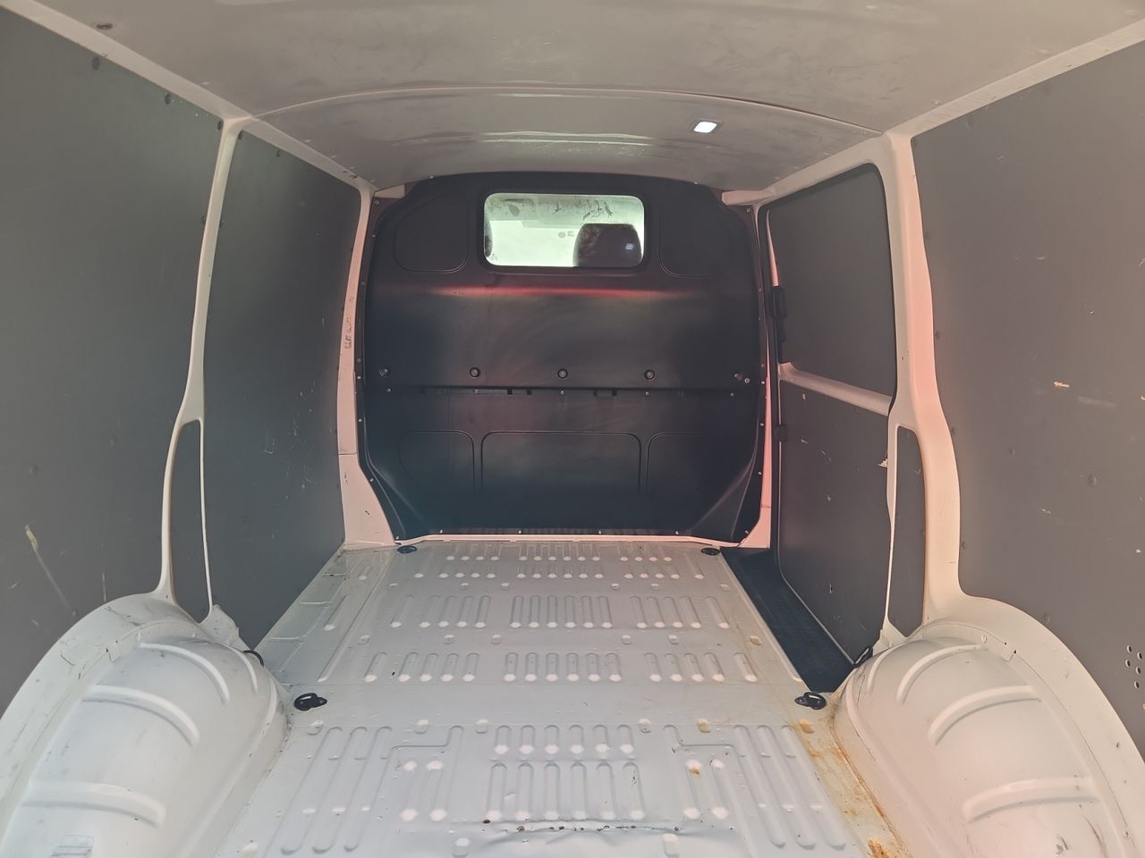 Volkswagen Transporter FURGON 2.0 TDI BMT 4 MOTION DSG 150 CV - Foto 2