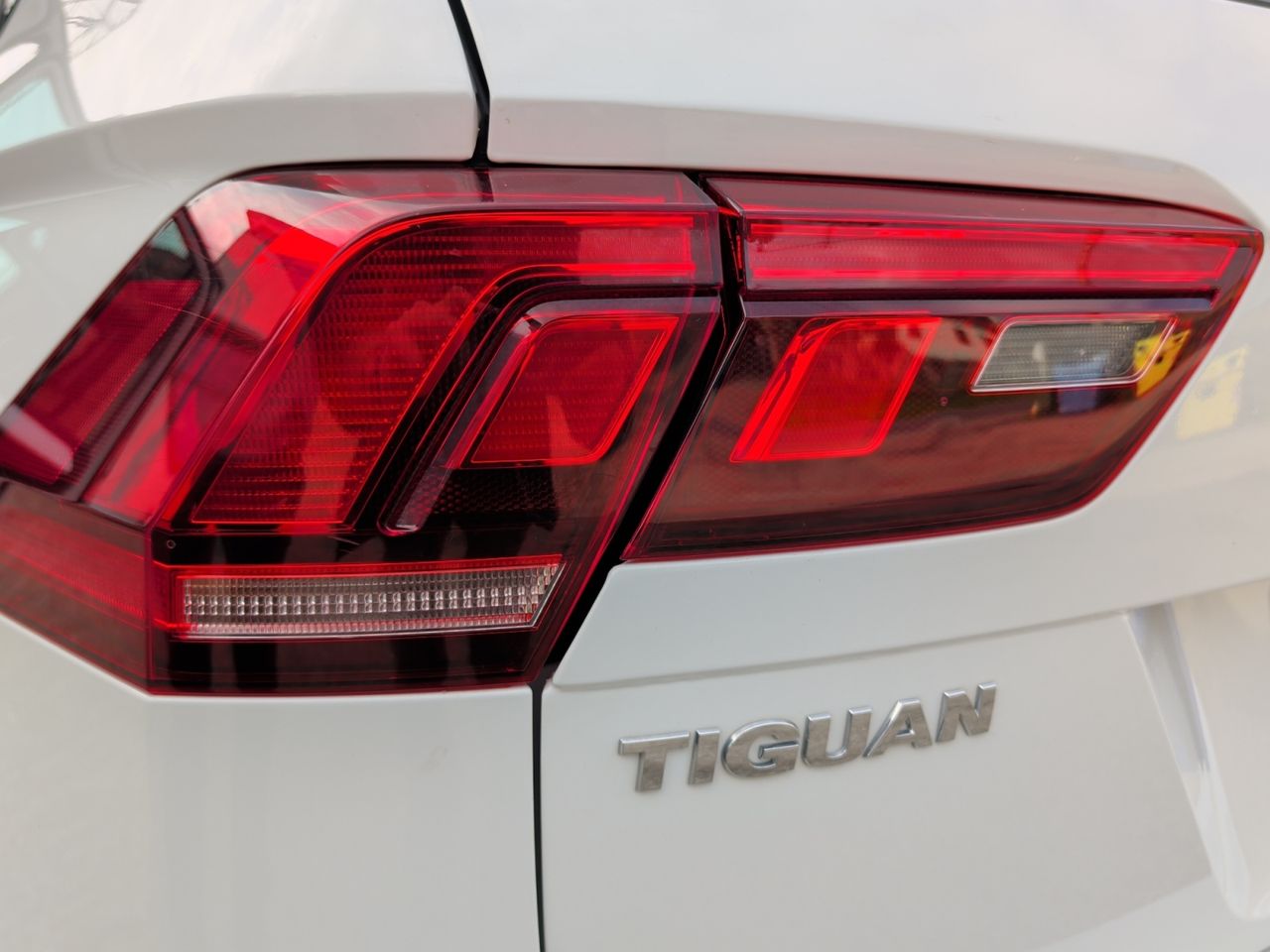 Volkswagen Tiguan 2.0 TDI BMT ADVANCE DSG 150 CV - Foto 2