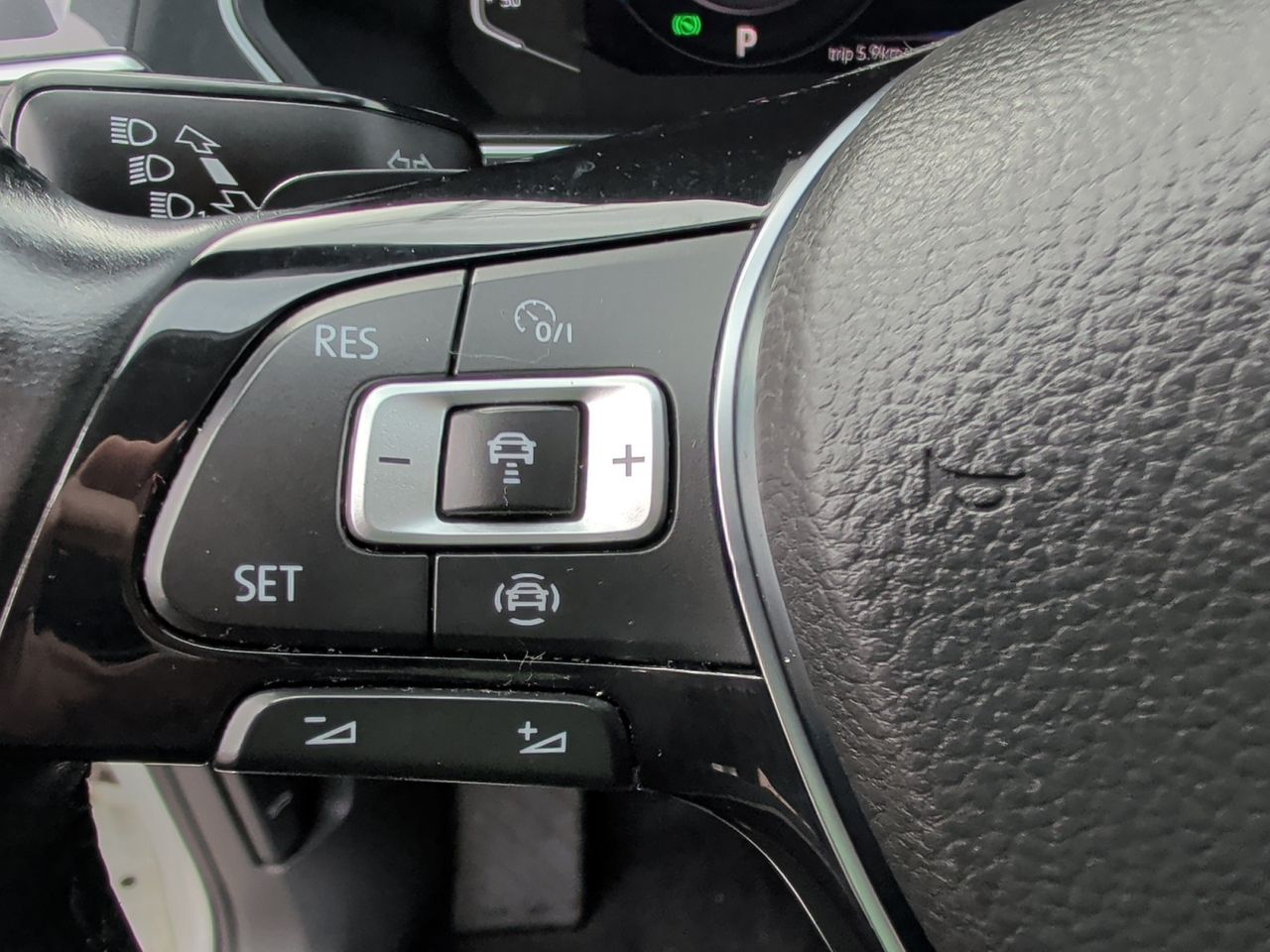 Volkswagen Tiguan 2.0 TDI BMT ADVANCE DSG 150 CV - Foto 2