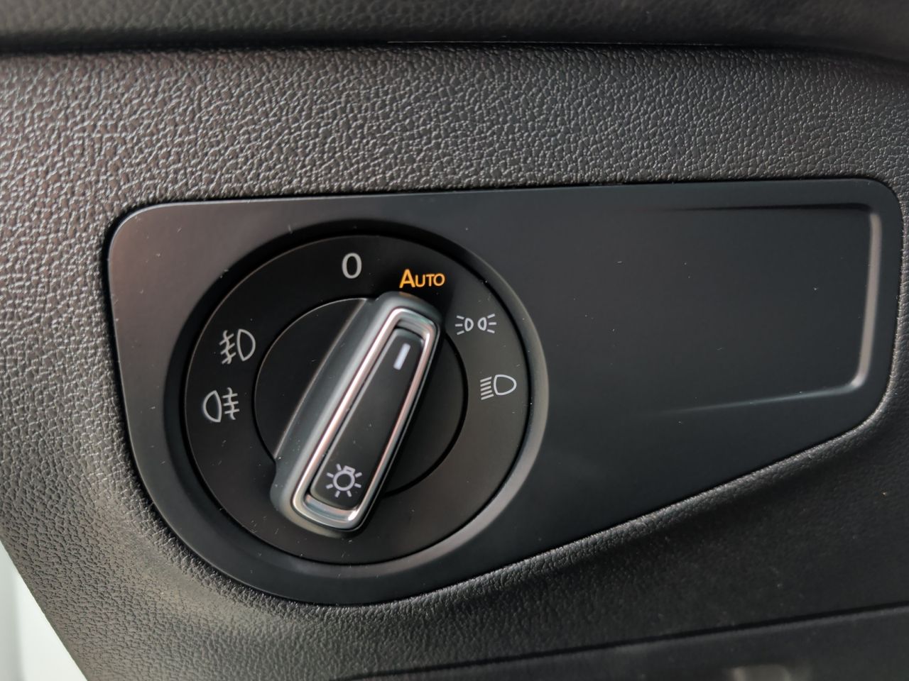 Volkswagen Tiguan 2.0 TDI BMT ADVANCE DSG 150 CV - Foto 2