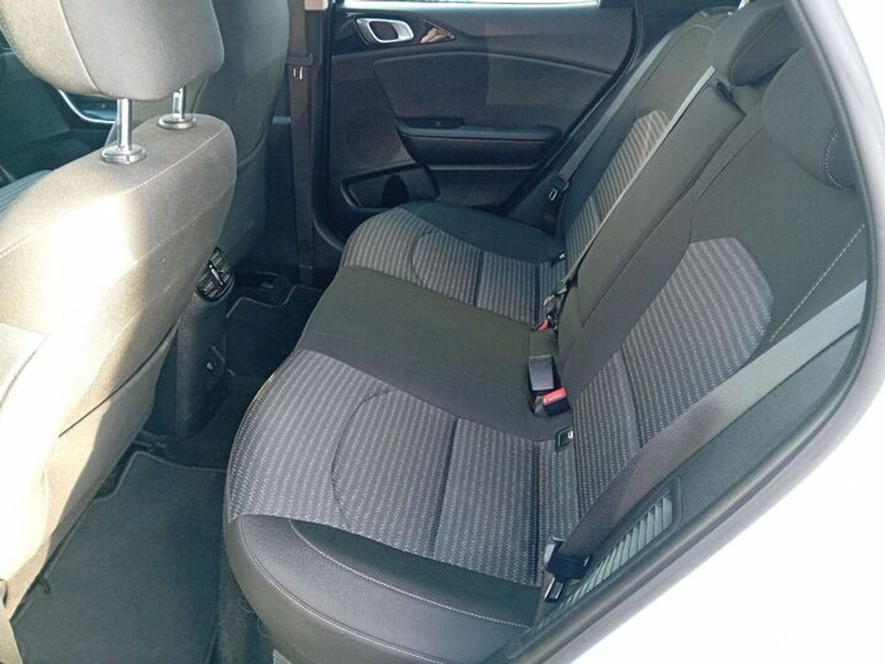 Kia XCeed 1.6 GDI PHEV 104 KW 141 CV e DRIVE - Foto 2