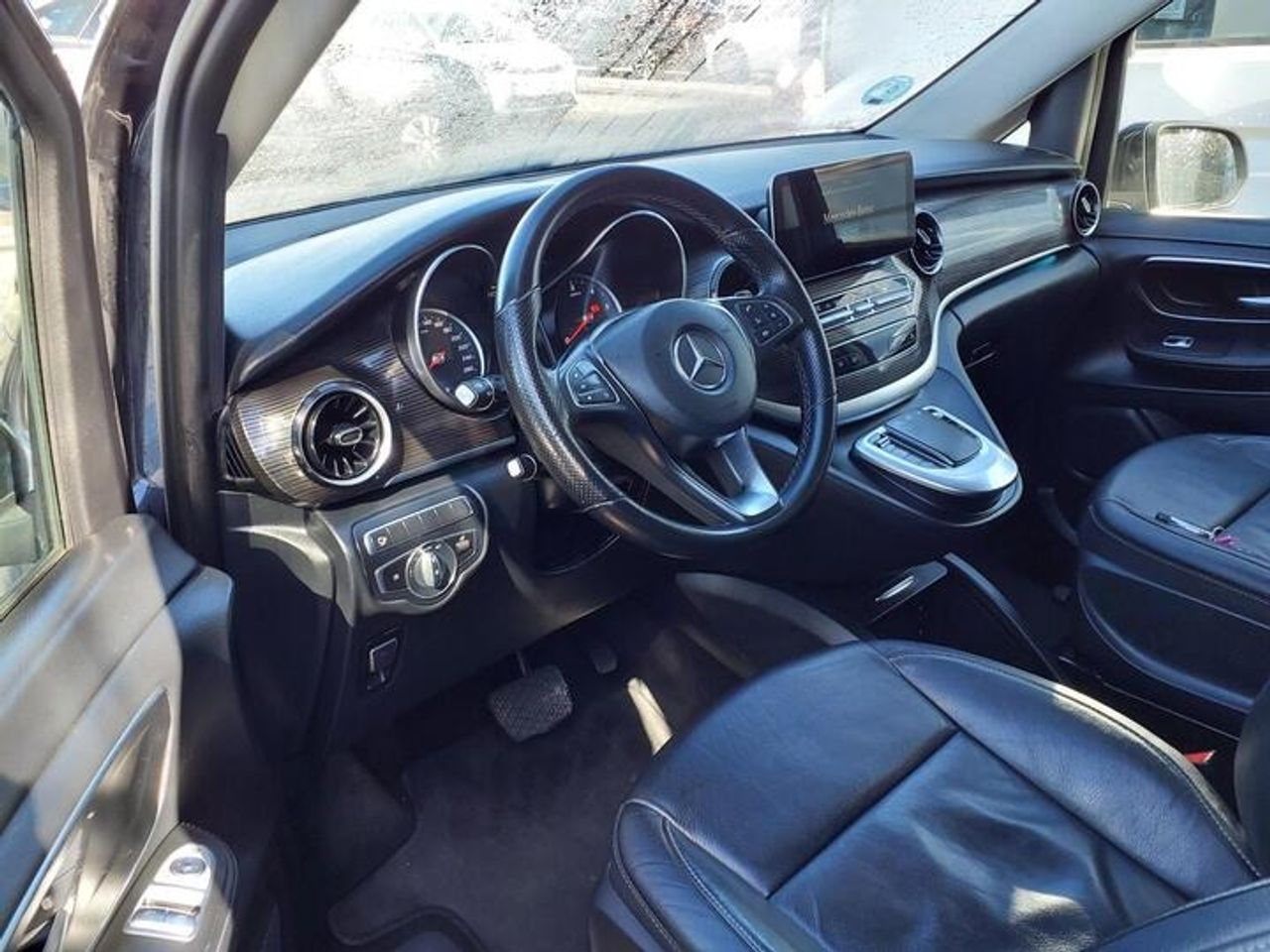 Mercedes Clase V 220 D AVANTGARDE LARGO 8 PLAZAS, PAQ DEPORTIVO AVANTGARDE,360,TEMPMATIK - Foto 2