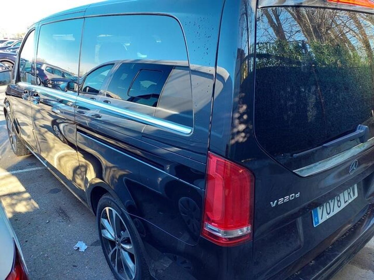 Mercedes Clase V 220 D AVANTGARDE LARGO 8 PLAZAS, PAQ DEPORTIVO AVANTGARDE,360,TEMPMATIK - Foto 2