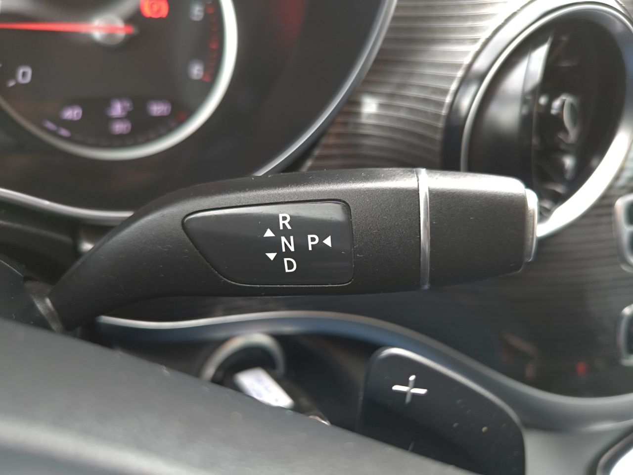 Mercedes Clase V 220 D AVANTGARDE LARGO 8 PLAZAS, PAQ DEPORTIVO AVANTGARDE,360,TEMPMATIK - Foto 2