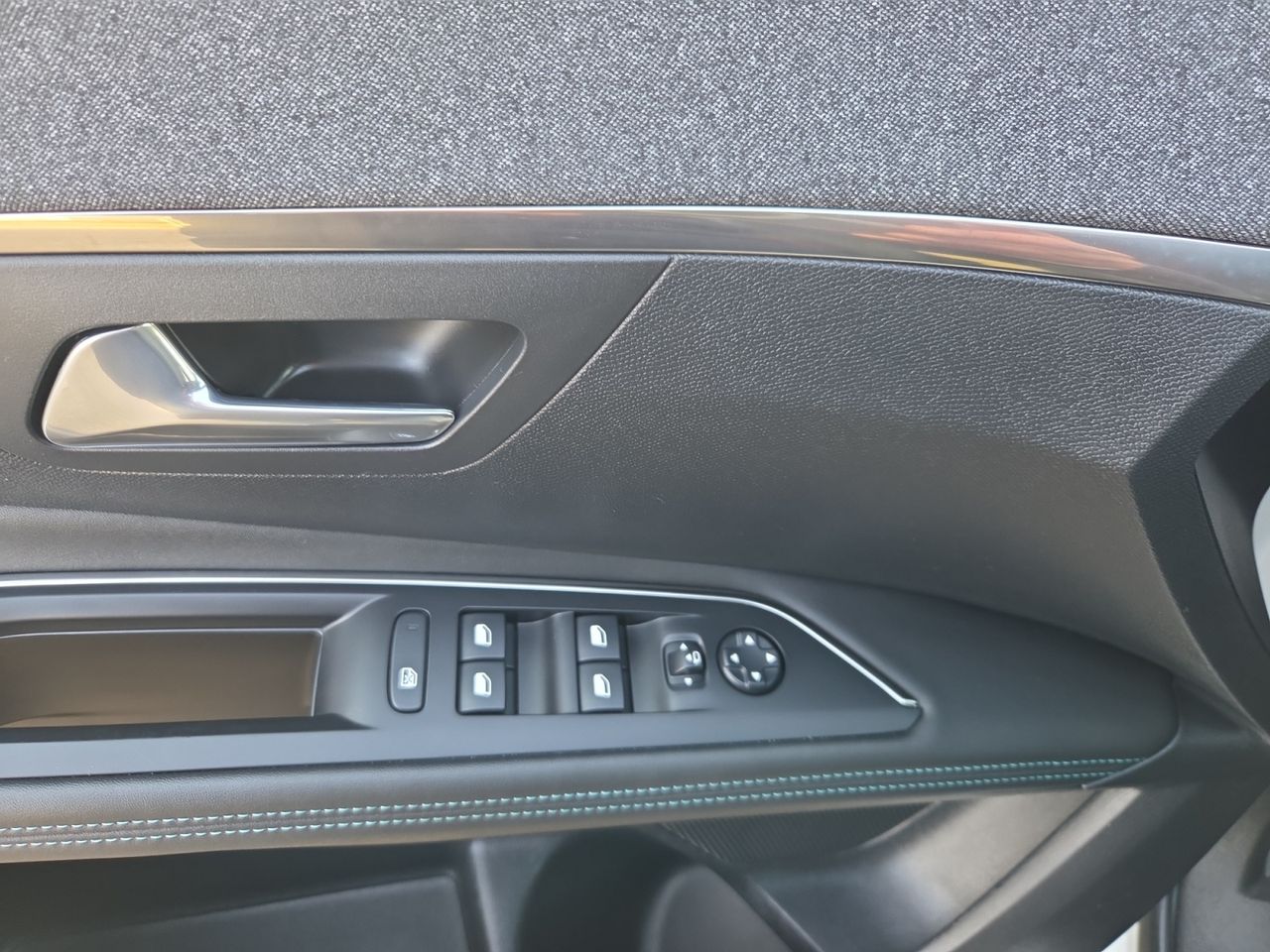 Peugeot 3008 Hybrid ALLURE PACK PLUG IN HYBRID 225 e EAT8 - Foto 2