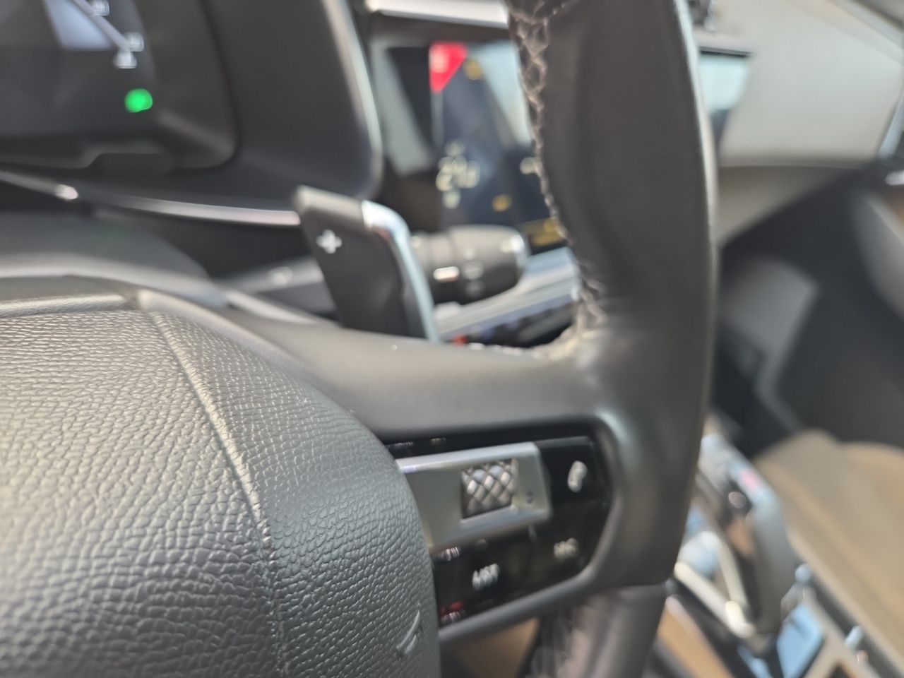 DS DS 7 Crossback BLUE HDI 130 CV AUT SO CHIC - Foto 2