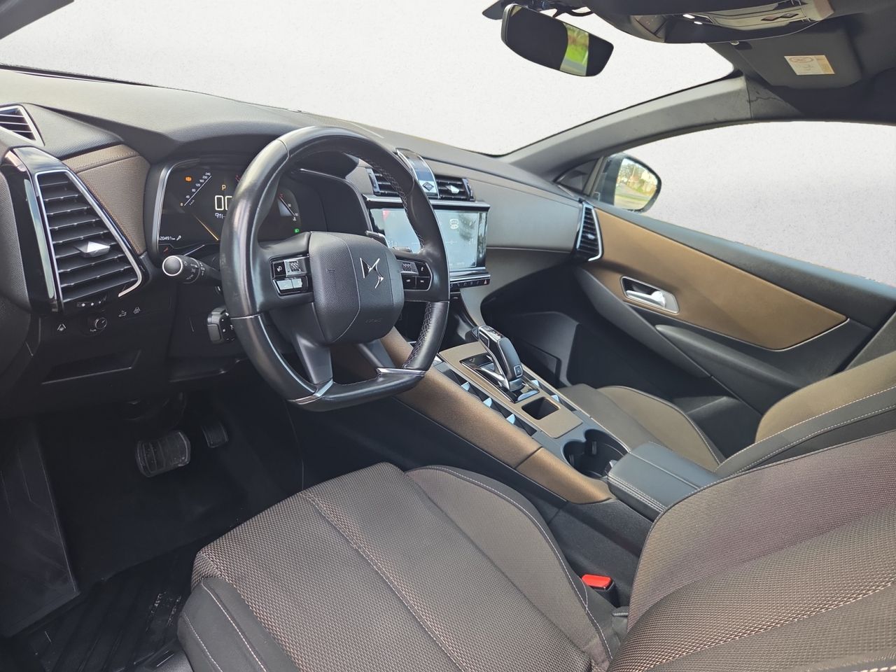 DS DS 7 Crossback BLUE HDI 130 CV AUT SO CHIC - Foto 2