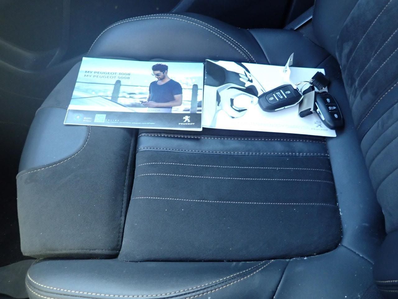 Peugeot 3008 Hybrid GT PACK PLUG IN HYBRID 300 EAT8 - Foto 2