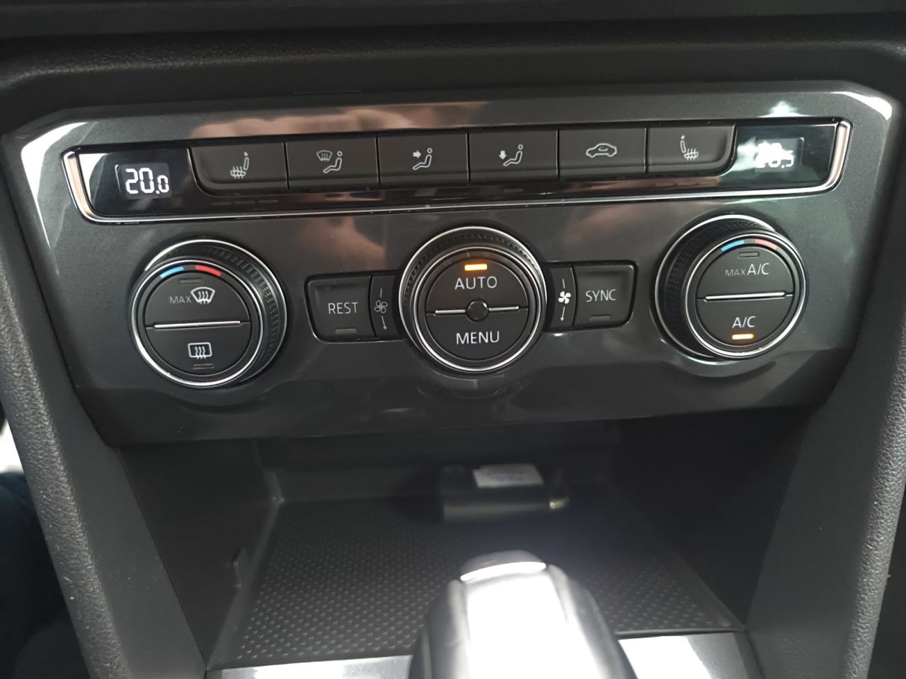 Volkswagen Tiguan 2.0 TDI 190 CV SPORT 4 MOTION DSG - Foto 2