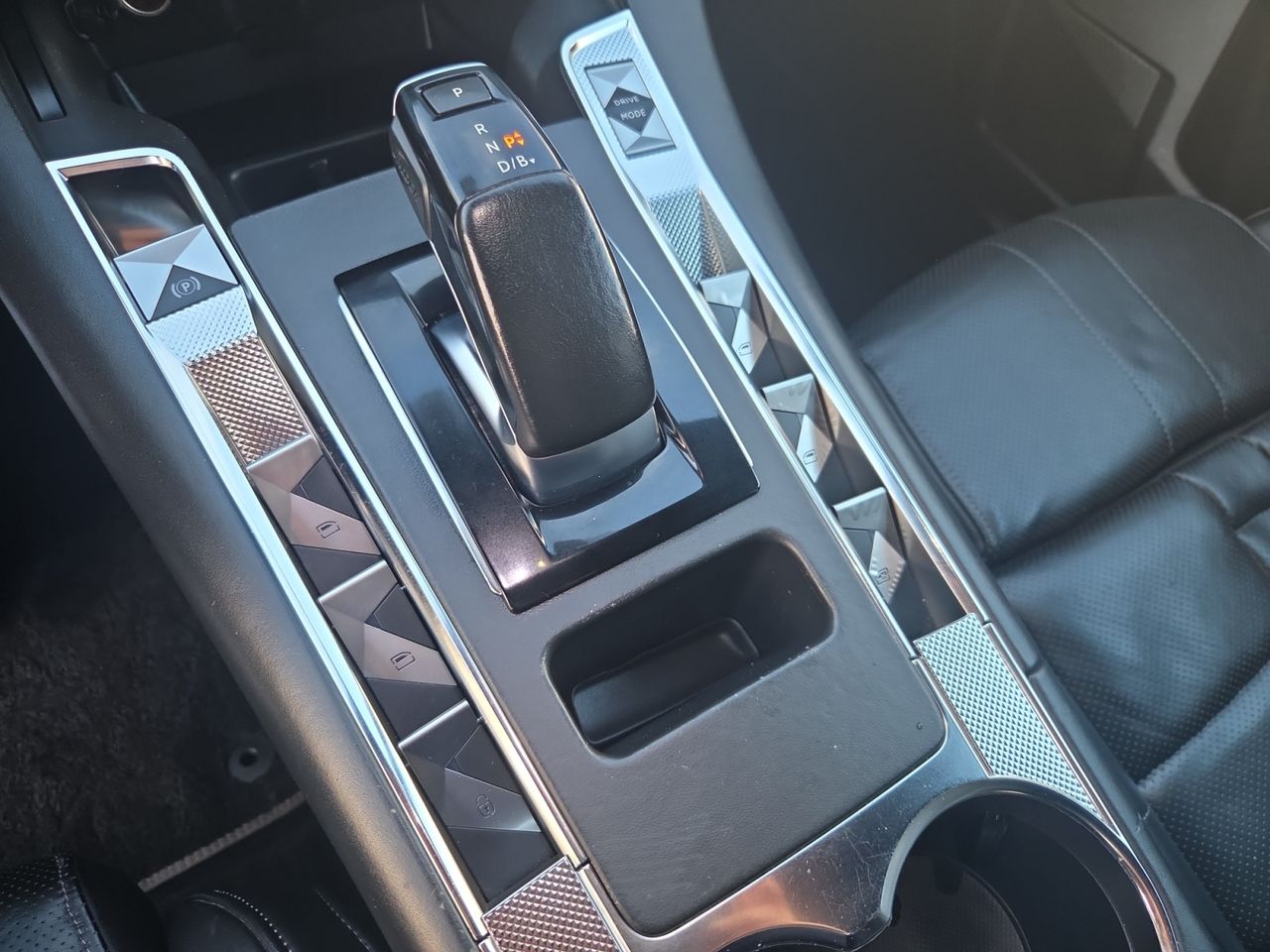 DS DS 7 Crossback E TENSE 300 4X4 LOUVRE - Foto 2