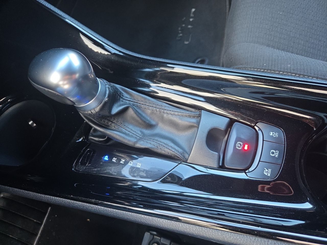 Toyota C-HR 1.8 125H ADVANCE - Foto 2