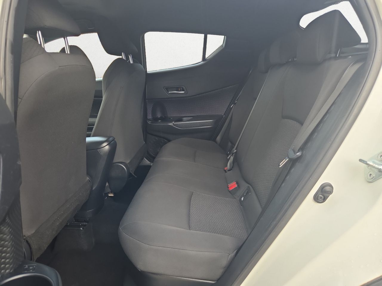 Toyota C-HR 1.8 125H ADVANCE - Foto 2